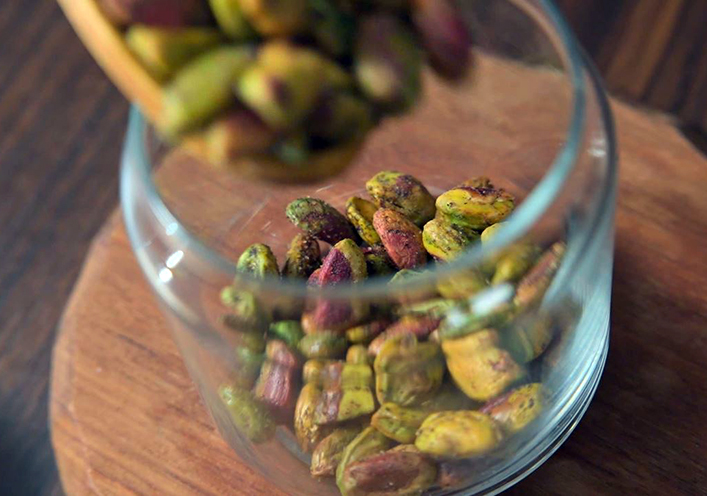 Khasta aux pistaches et au poivre