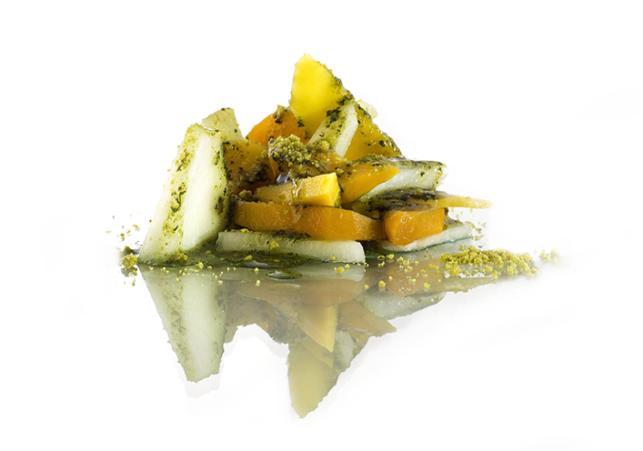 CARPACCIO DE MANGUE, PÊCHE ET MELON AU PESTO DE PISTACHES DOUCES