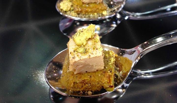 Barres à la pistache pour foie gras au torchon