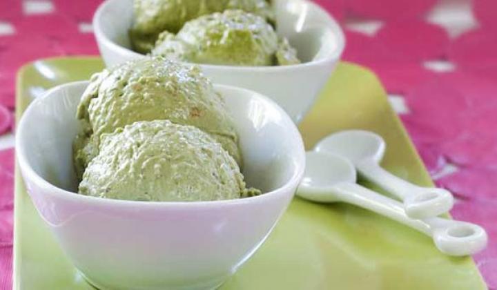 Glace à la pistache sans gluten ni produits laitiers