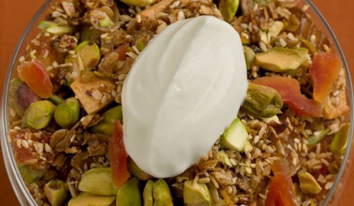 Muesli aux pistaches et à l'orange 